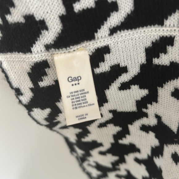 Infinity Scarf - Picture 3 of 3